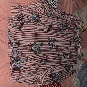 Off the shoulder top. Has been worn a handful of times. Not my size anymore.